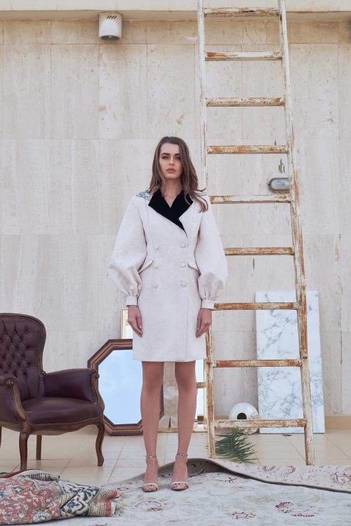 Farah-Almesbar-FW18-Coat-8330